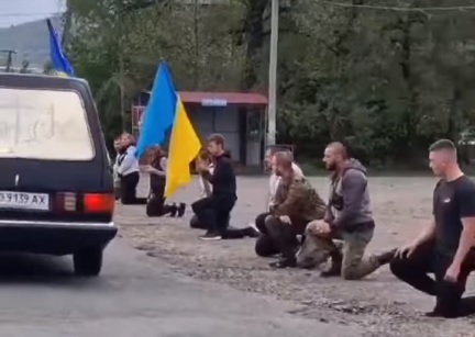 У Тур’я Бистрій на Перечинщині провели в останню дорогу полеглих Героїв – братів Сергія та Віталія Грегорів (ВІДЕО)