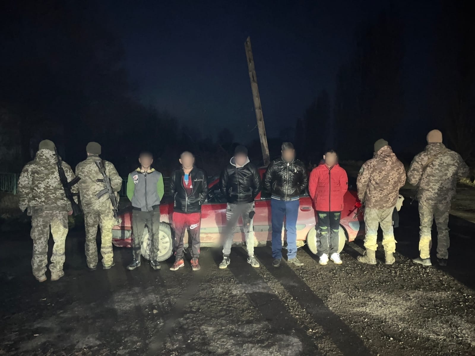 Впродовж першої різдвяної доби на Закарпатті затримали 12 призовників, які мали намір незаконно перетнути кордон (ФОТО)