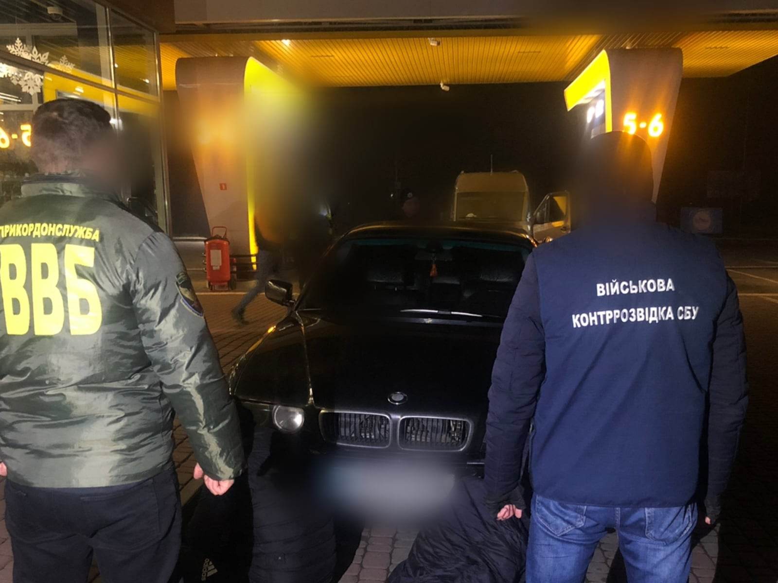 На Закарпатті затримали членів злочинного угруповання, що переправляли військовозобов'язних через кордон (ФОТО)
