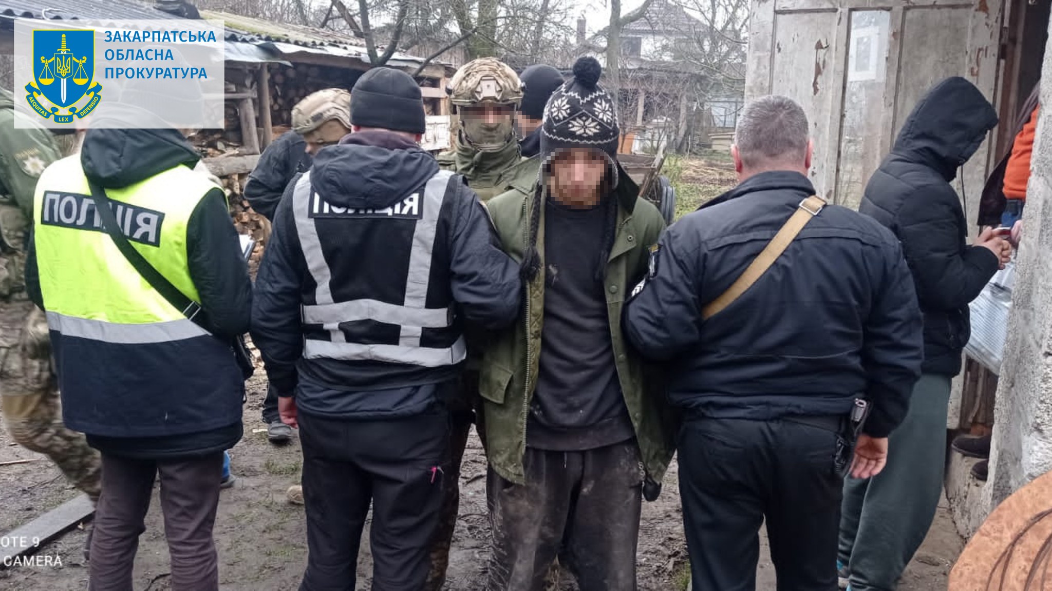 У Хусті взяли під варту із заставою чоловіка, підозрюваного у торгівлі марихуаною (ФОТО)