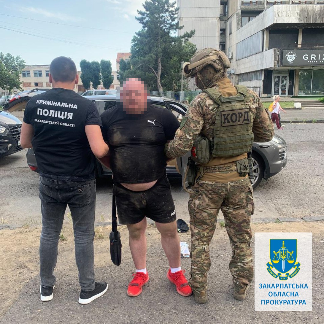 На Закарпатті судитимуть організовану групу, що підробляла медичні довідки для виїзду за кордон військовозобов'язаних (ФОТО)