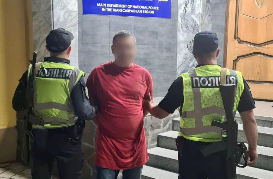 В Іршаві винуватець ДТП побив поліцейського  (ФОТО)