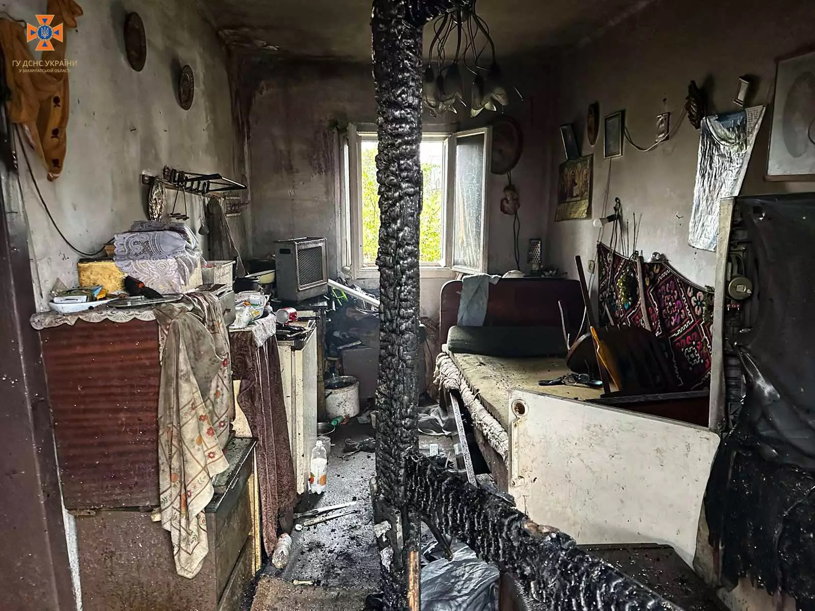 У Буштині горів житловий будинок (ФОТО)