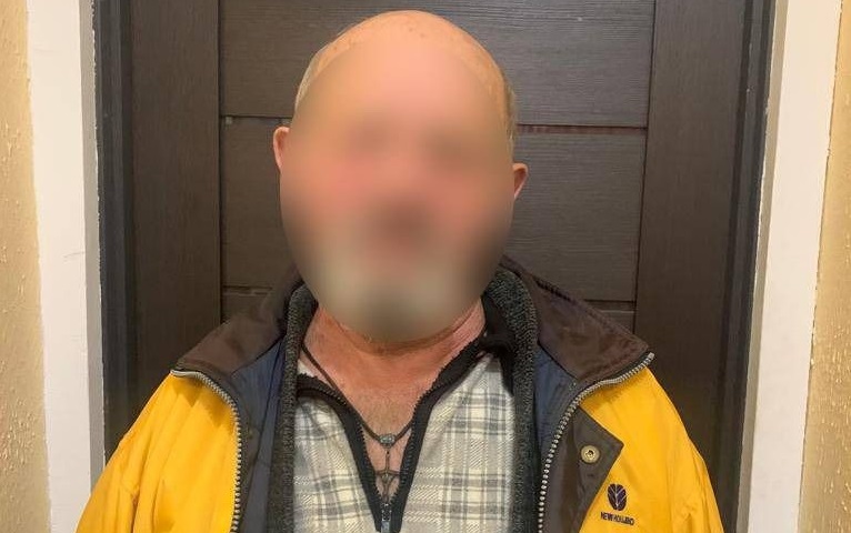 На Мукачівщині затримали зловмисника, що вдарив ножем чоловіка: знаряддя злочину розшукав службовий собака (ФОТО)