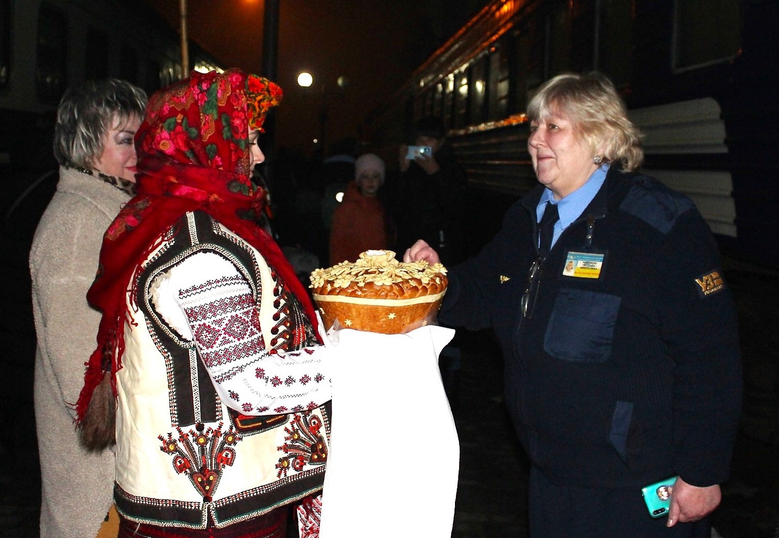 У Рахові зустріли перший рейс нового потягу "Суми – Рахів" і проводжали перший "Рахів – Луцьк" (ФОТО)