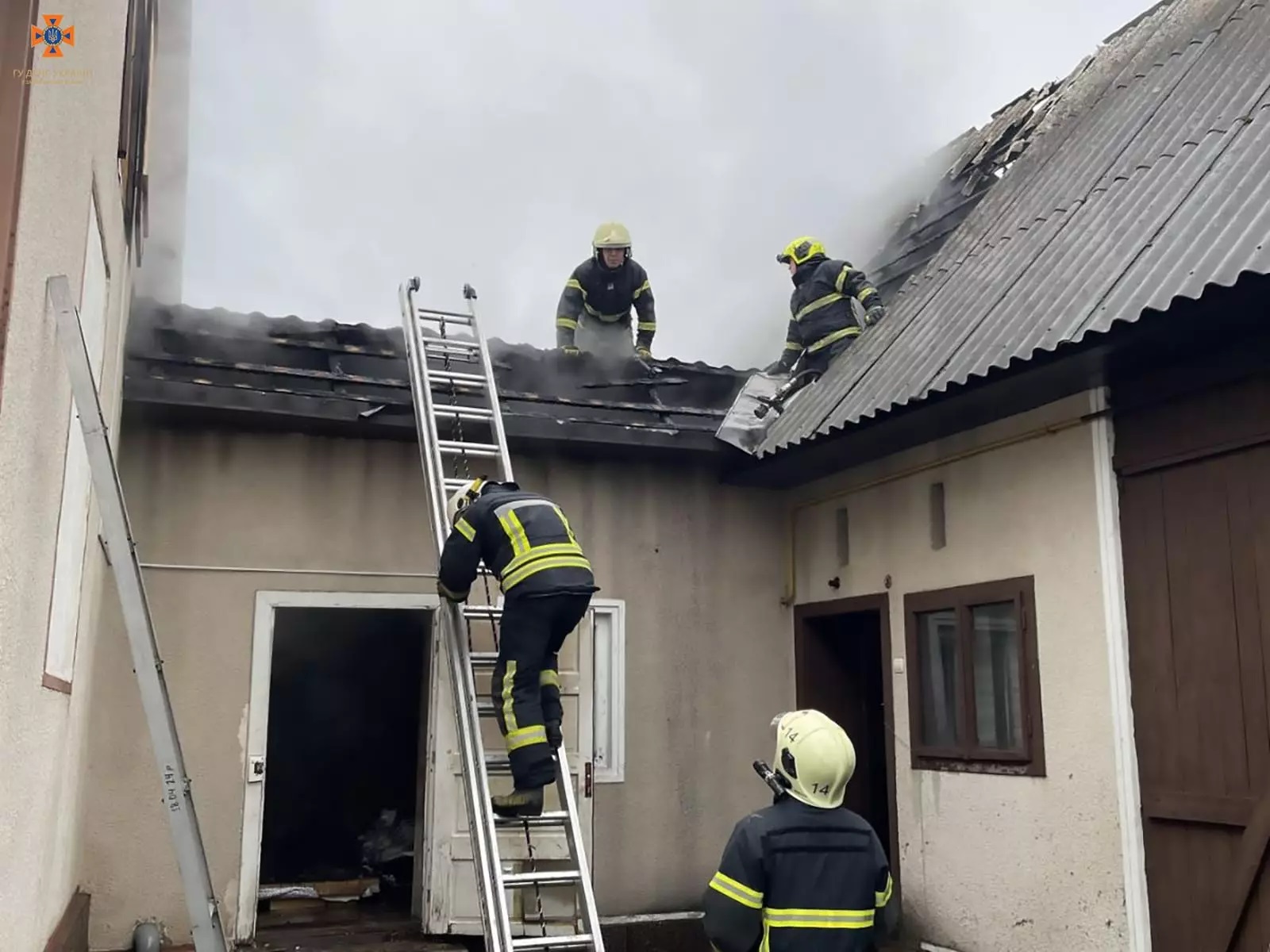 Рятувальники розповіли про обставини займання котелень на Хустщині (ФОТО)