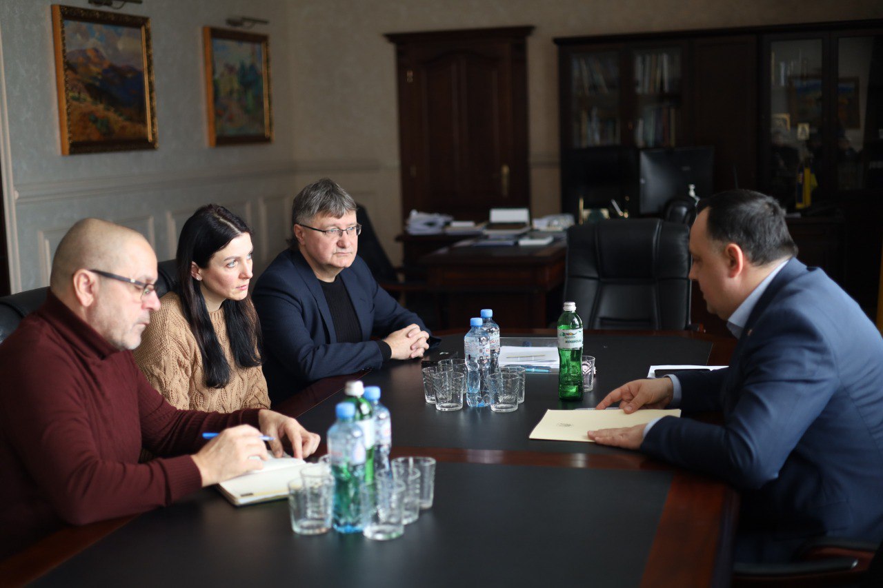 Закарпатська облрада продовжила контракт з в.о. керівника обласного краєзнавчого музею