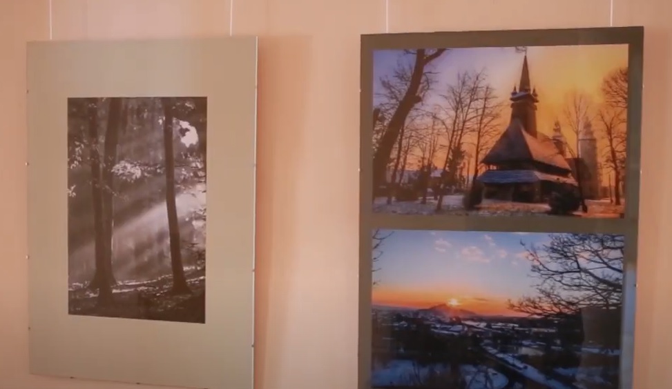 Фотовиставка "Хуст і Хустщина" триває в Ужгородському замку (ВІДЕО)