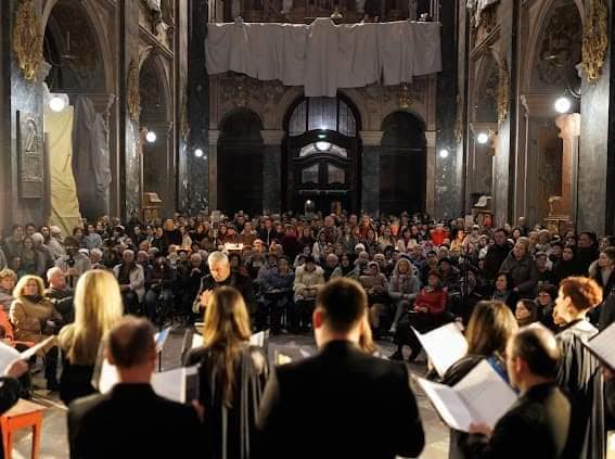 Закарпатський хор Cantus виступив із благодійним проєктом у Львові (ФОТО)