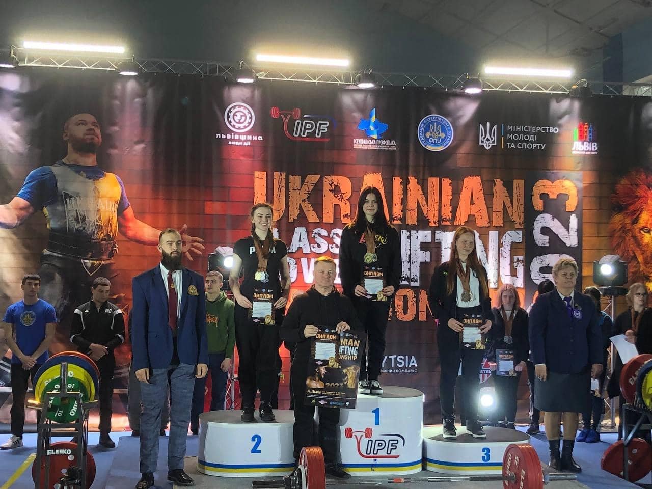 Спортсменка з Мукачева – чемпіонка України з класичного пауерліфтингу (ФОТО)