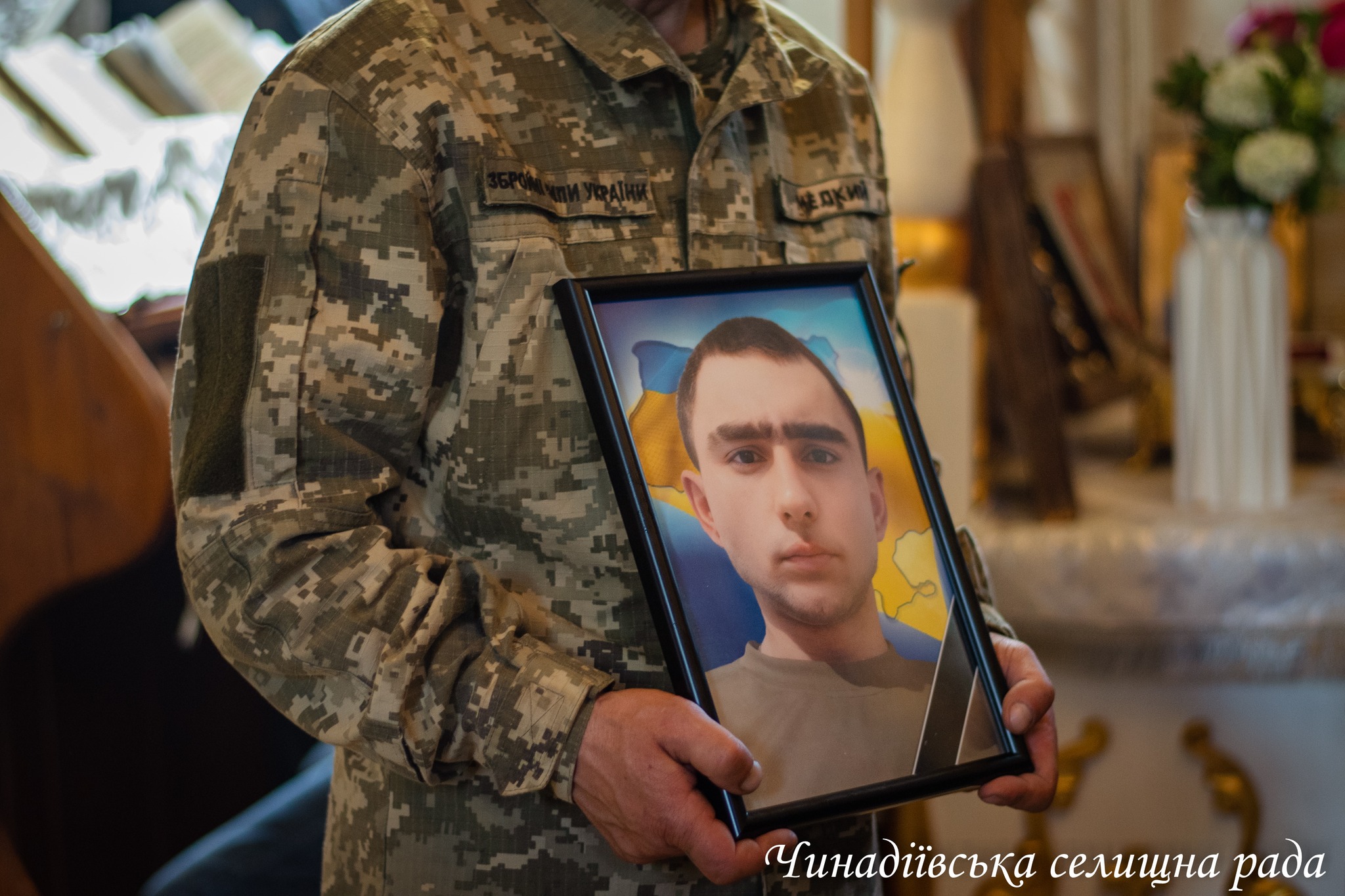 На Мукачівщині попрощалися з полеглим у війні Володимиром Гаврішем (ФОТО)