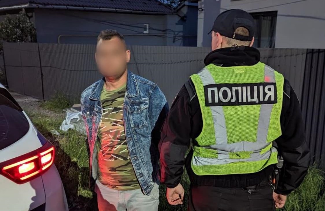 У Мукачеві водій ВАЗу з Виноградова намагався відкупитися від патрульних 200 гривнями (ФОТО)