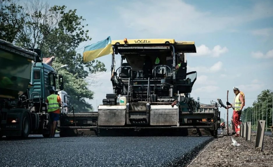 "ПБС" за 64 млн відремонтує дорогу Майдан-Новоселиця з удвічі дорожчим щебнем