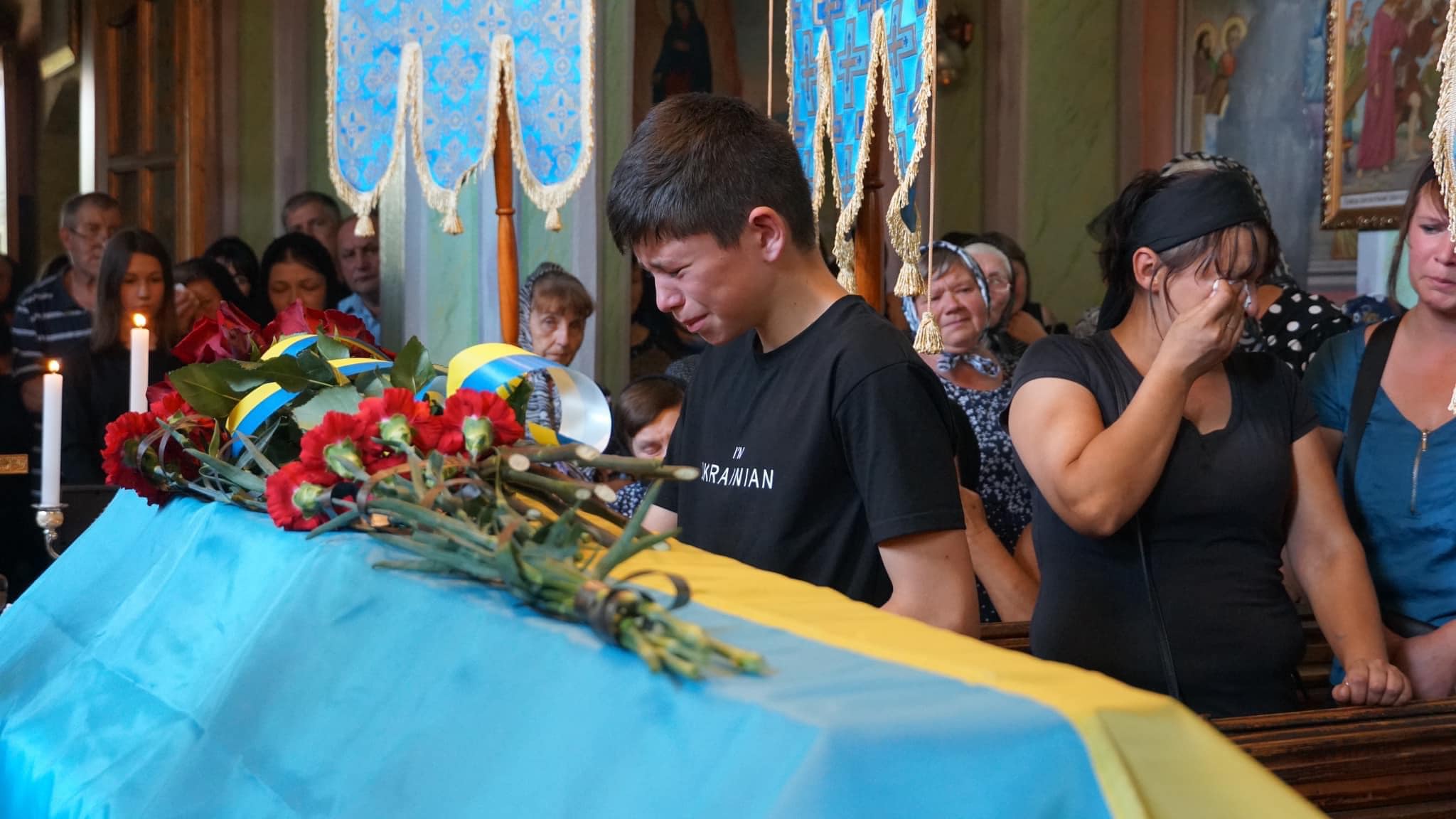 У Лавках Мукачівської громади попрощалися з полеглим захисником Василем Дешком (ФОТО)