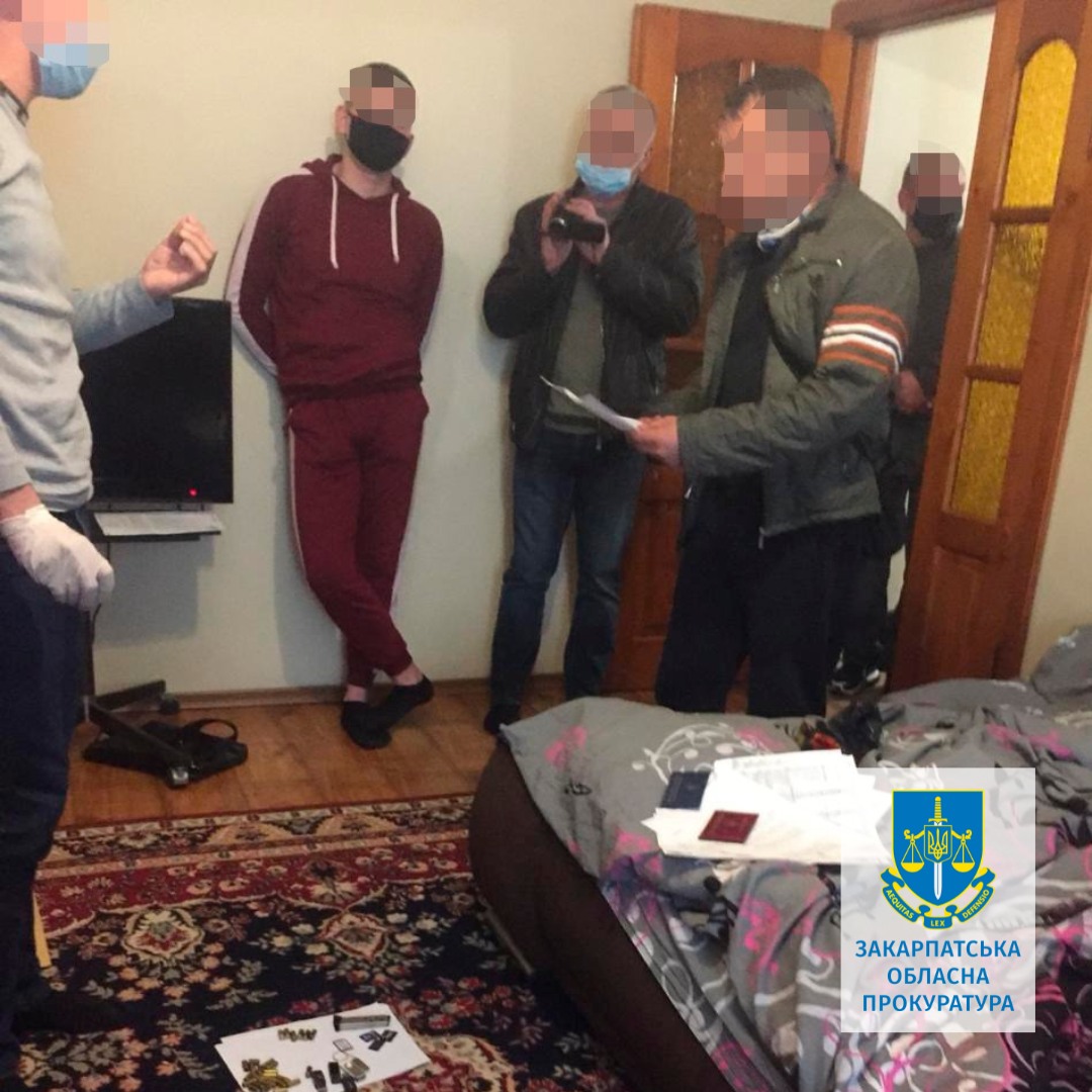 Посадовцю Закарпатської ОДА та підряднику присудили 7 років тюрми за заволодіння майже 800 тис. грн на ремонті школи (ФОТО)