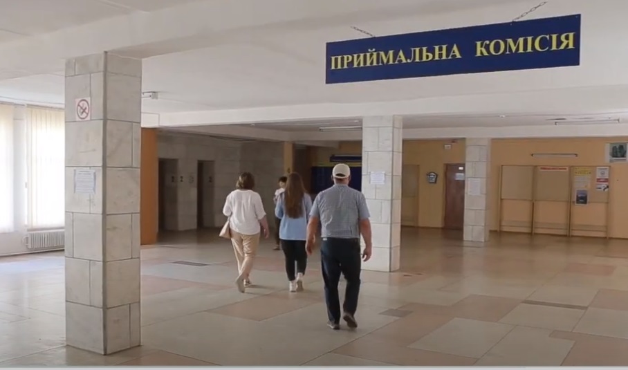 Докторів філософії готуватимуть в УжНУ (ВІДЕО)