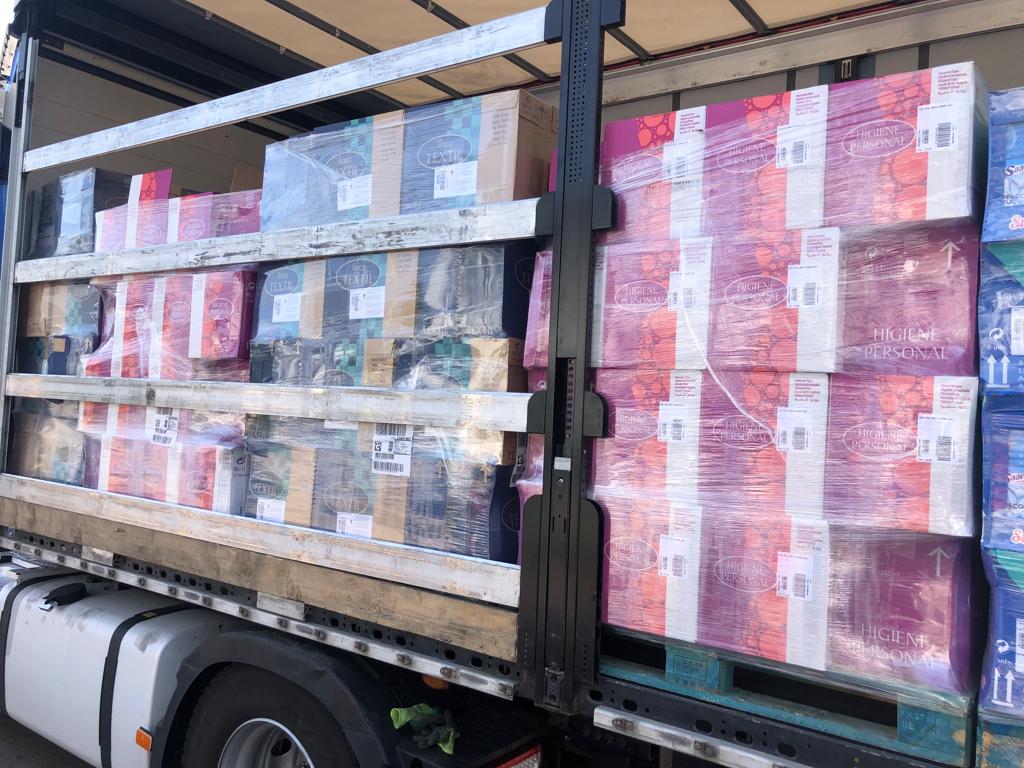 На митному посту "Тиса" на Закарпатті у вантажівці виявлено "зайвих" 2 тонни кондиціонерів для прання (ФОТО)