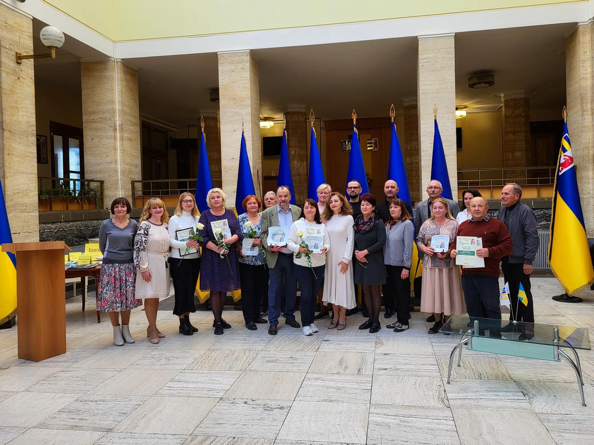 У Закарпатській ОДА відзначили переможців конкурсу "Мистецтво книги", проведеного в межах "Книга-Фесту" (ФОТО)