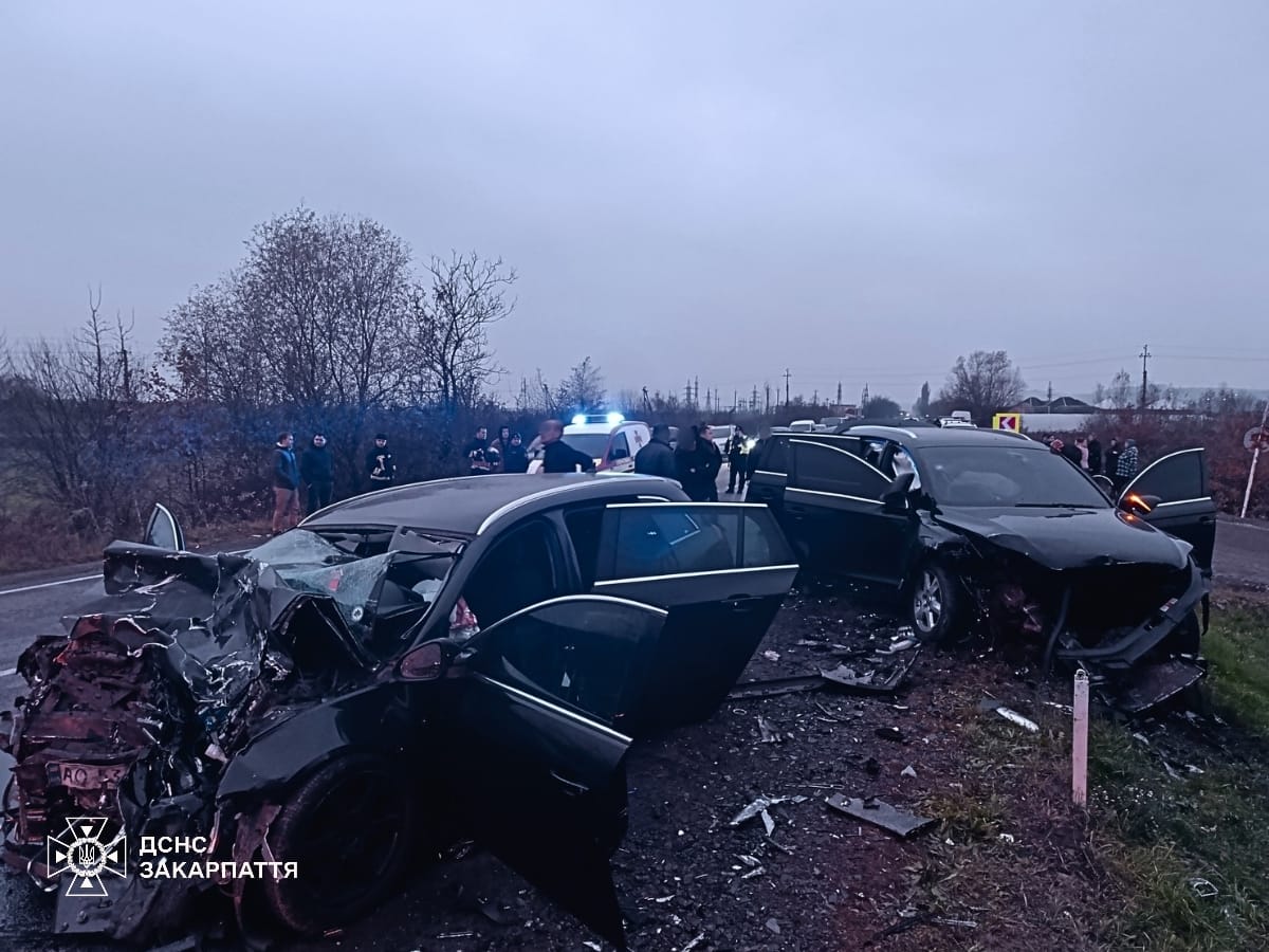 Винуватцем "смертельної" ДТП біля Греблі на Хустщині є працівник БЕБ на "лівому" авто – блогер (ФОТО)