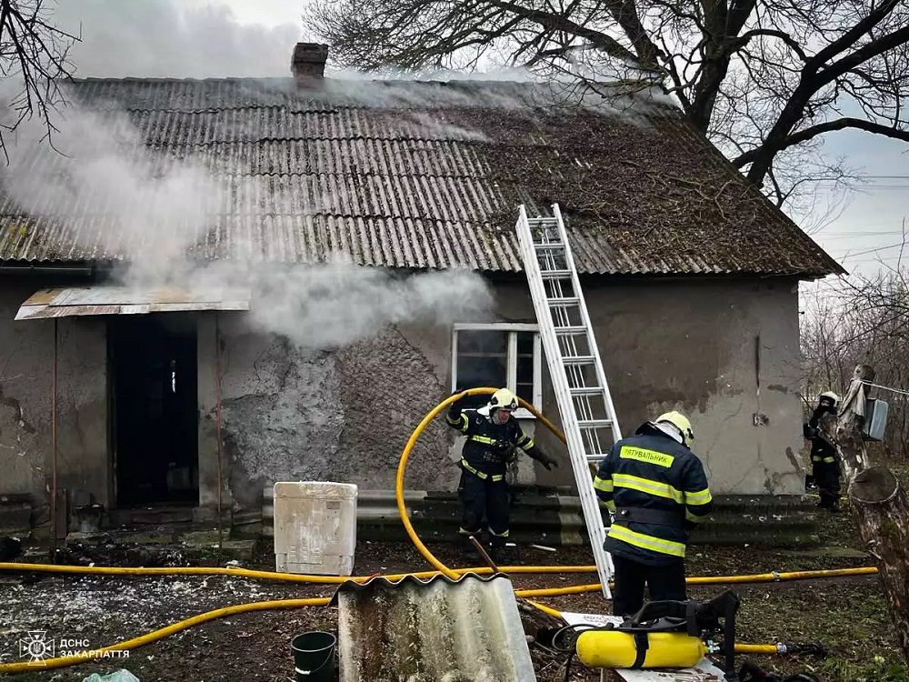 У пожежі будинку в селі Червоне на Ужгородщині загинув його 51-річний власник (ФОТО)