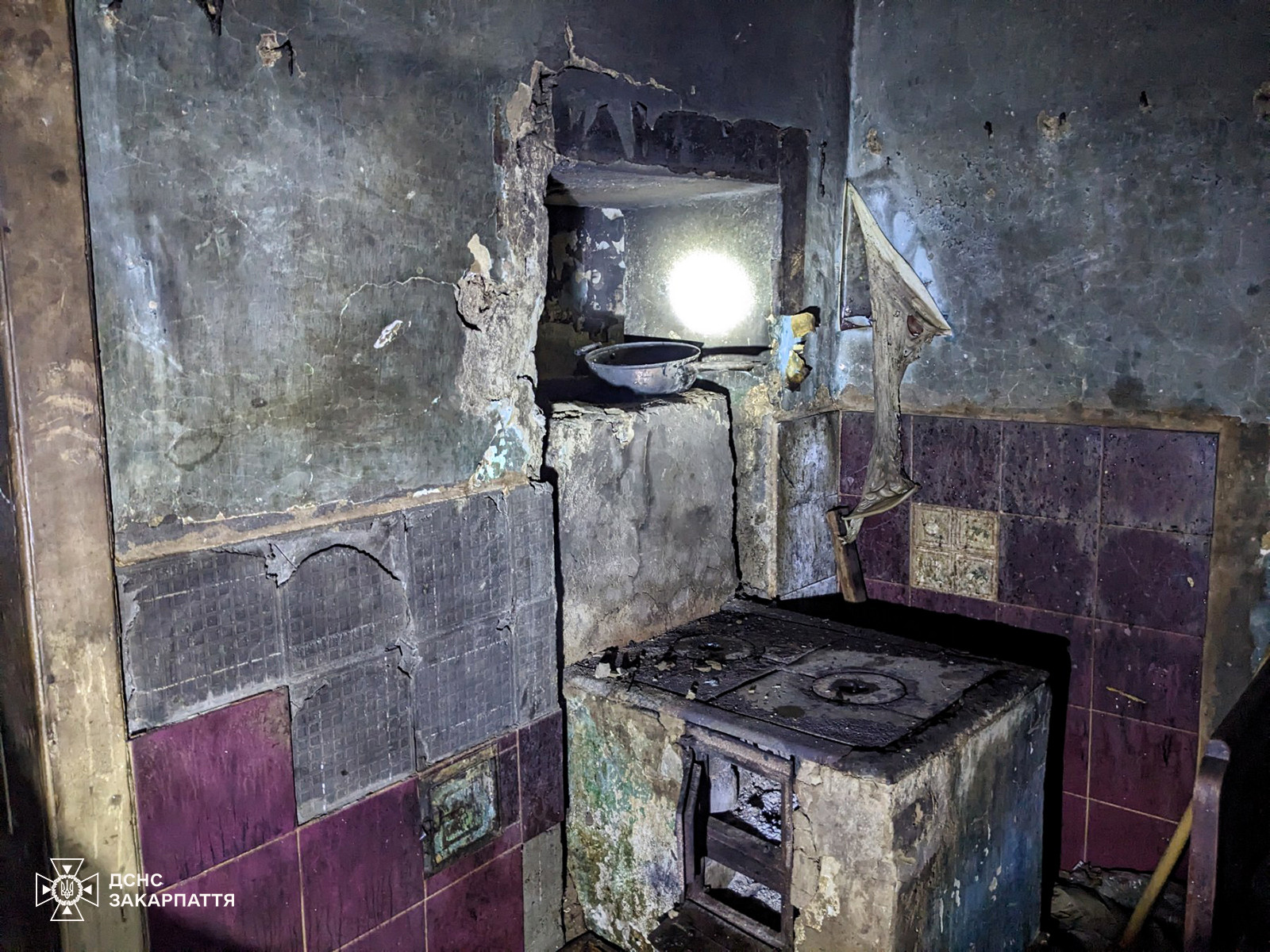 У Глибокому на Ужгородщині горів будинок (ФОТО)