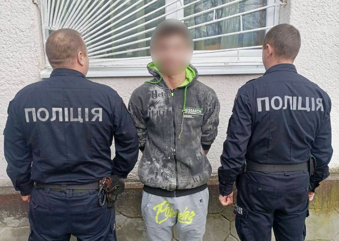 У Воловці неповнолітній пограбував чоловіка з інвалідністю (ФОТО)