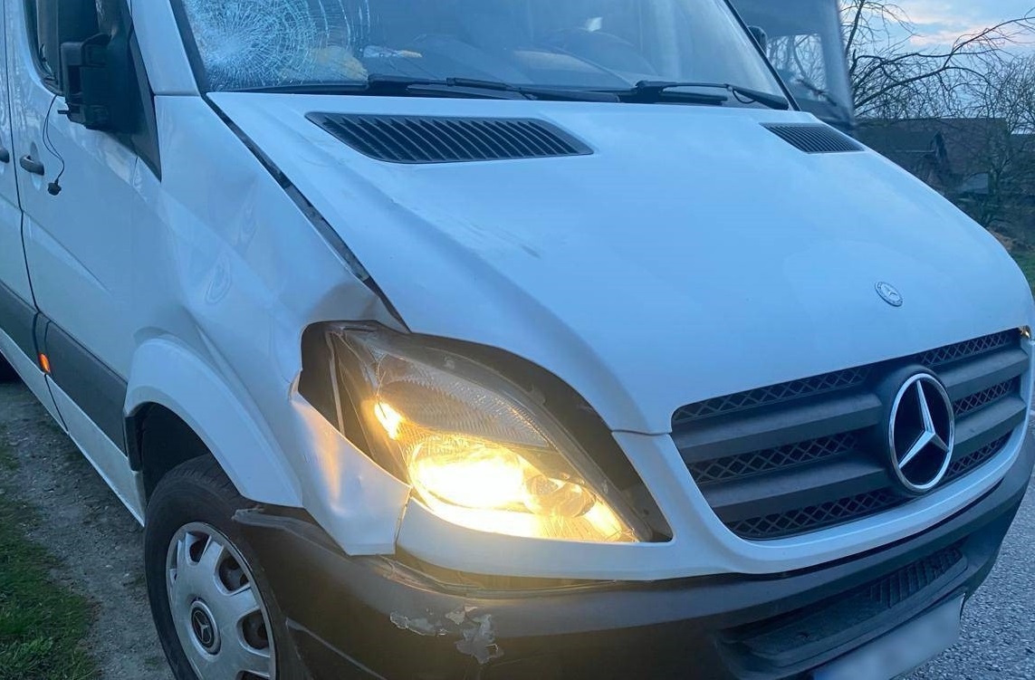 У Руській Долині Вилоцької громади вранці "Спринтер" смертельно травмував пішохода (ФОТО)
