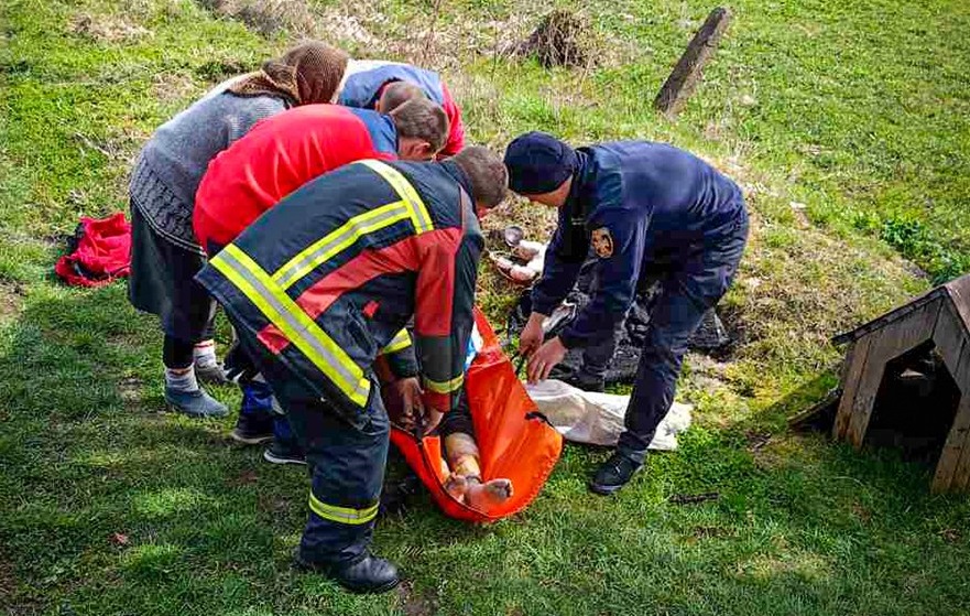 На пожежі в Нижніх Воротах на Мукачівщині отримала опіки власниця будинку (ФОТО)