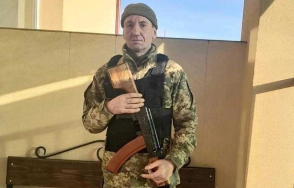 У Неліпині на Мукачівщині попрощаються з Євгеном Гуйваном, що помер під час служби (ФОТО)