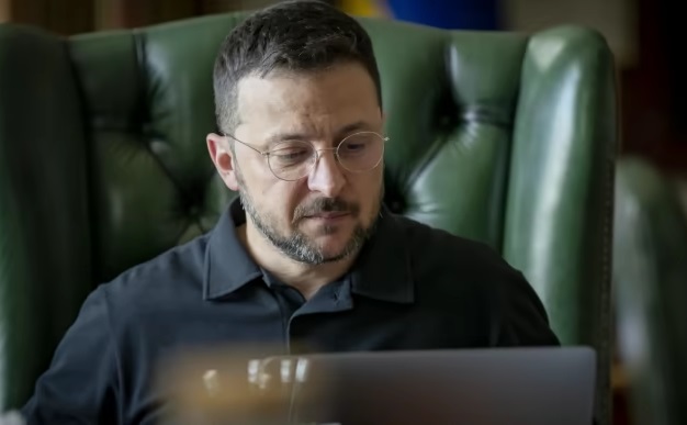Зеленський по телефону"тривало і предметно" поговорив з орбаном