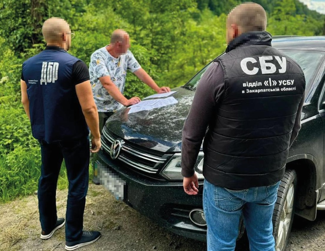 На Закарпатті судитимуть посадовця лісового господарства, який допустив незаконну рубку дерев на 1,5 млн грн (ФОТО)
