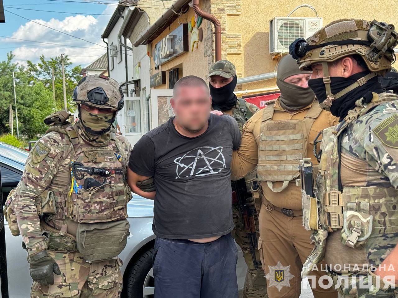 На Закарпатті та Дніпропетровщині затримали учасників міжрегіонального каналу наркоторгівлі (ФОТО, ВІДЕО)