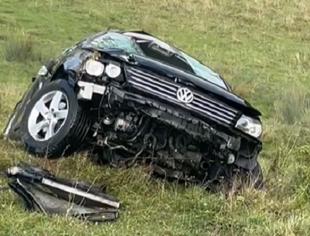 На Закарпатті на перевалі перекинувся VW з подружжям пенсіонерів з Прикарпаття (ВІДЕО)