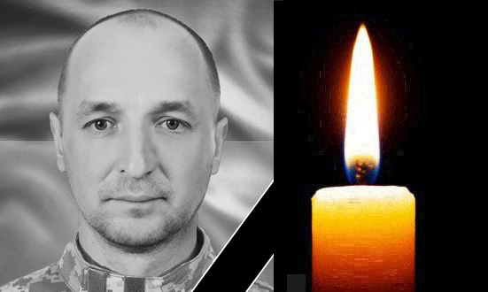 У Мукачеві попрощаються із полеглим на війні з рф Героєм Андрієм Телінгером (ФОТО)