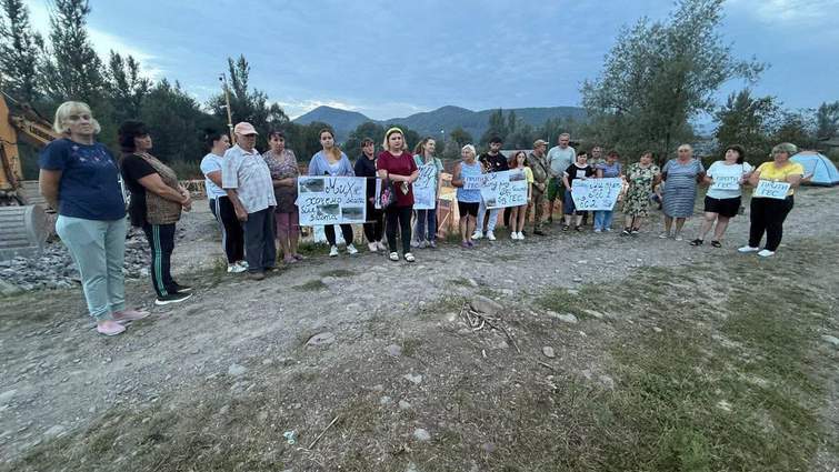 Закарпатський апеляційний суд заборонив будувати ГЕС на річці Тересва