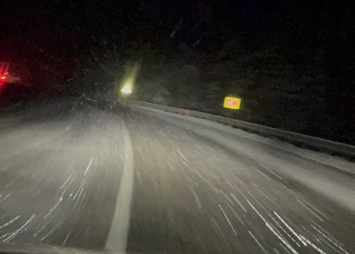 На межі Львівщини та Закарпаття сипле перший сніг (ФОТО)