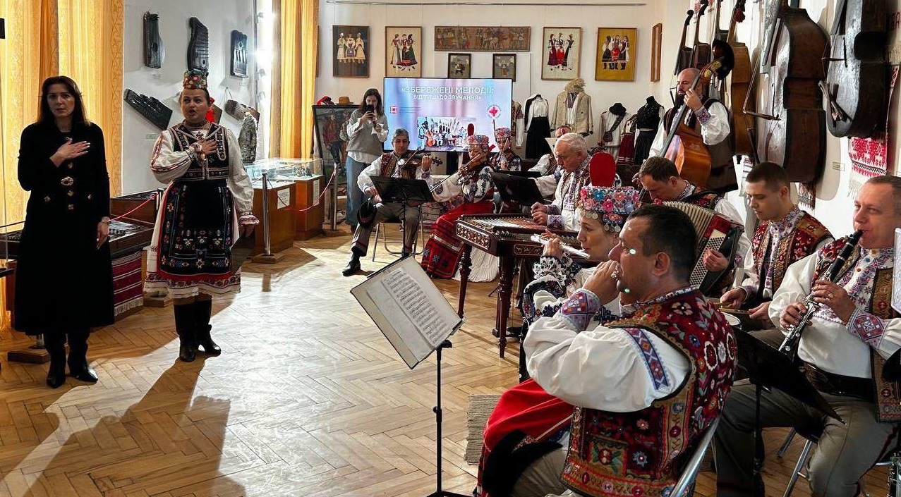 Закарпатські музейники та артисти створили відеопроєкт про звучання народних інструментів (ФОТО)