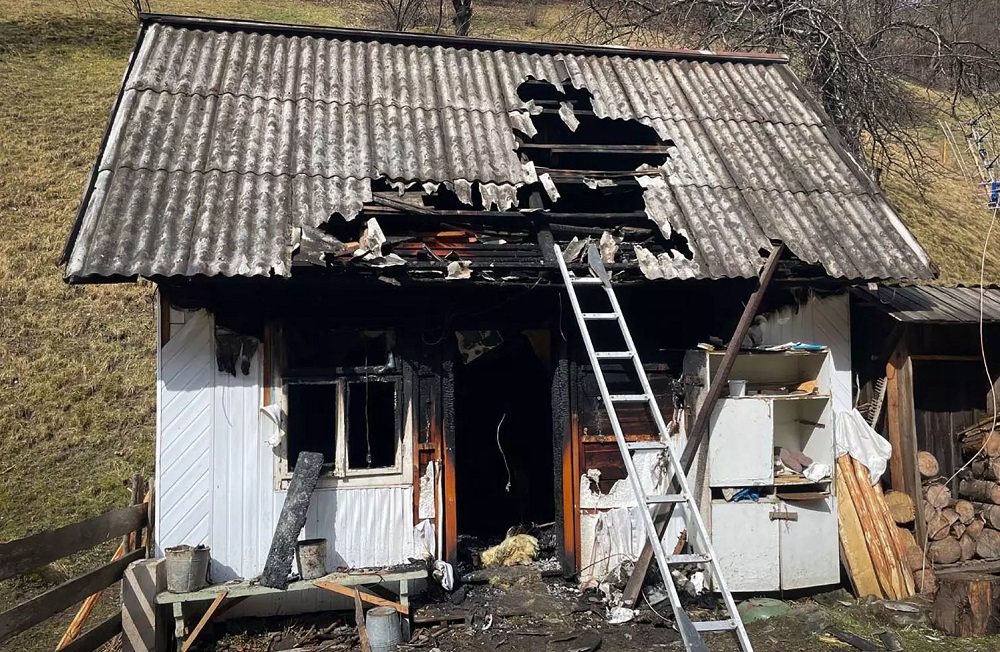 На пожежі у Видричці на Рахівщині виявили тіло власника будинку (ФОТО)