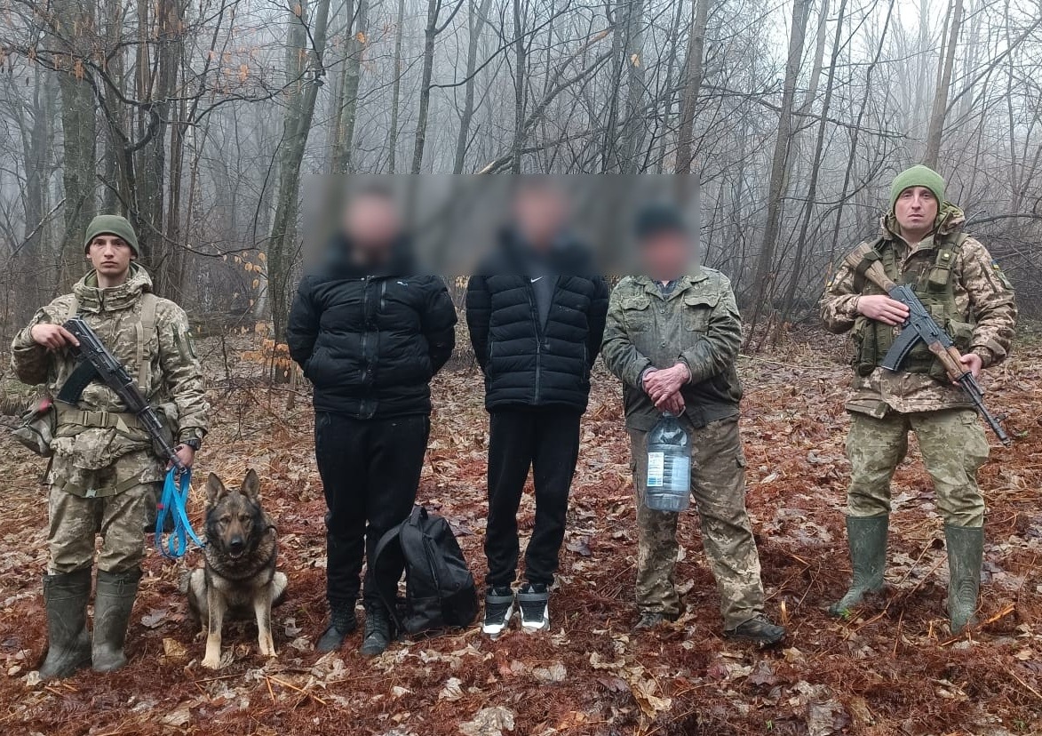 На Ужгородщині 78-річний провідник вів 2-х закарпатців-"ухилянтів" лісом до Словаччини (ФОТО)