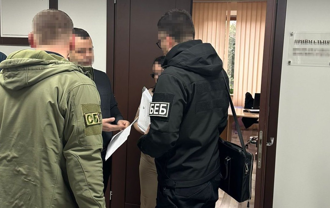 Чиновники Ужгородської міськради виплатили приватній фірмі 8 млн грн за будівництво, яке навіть не почалося – БЕБ (ФОТО) (ДОПОВНЕНО)
