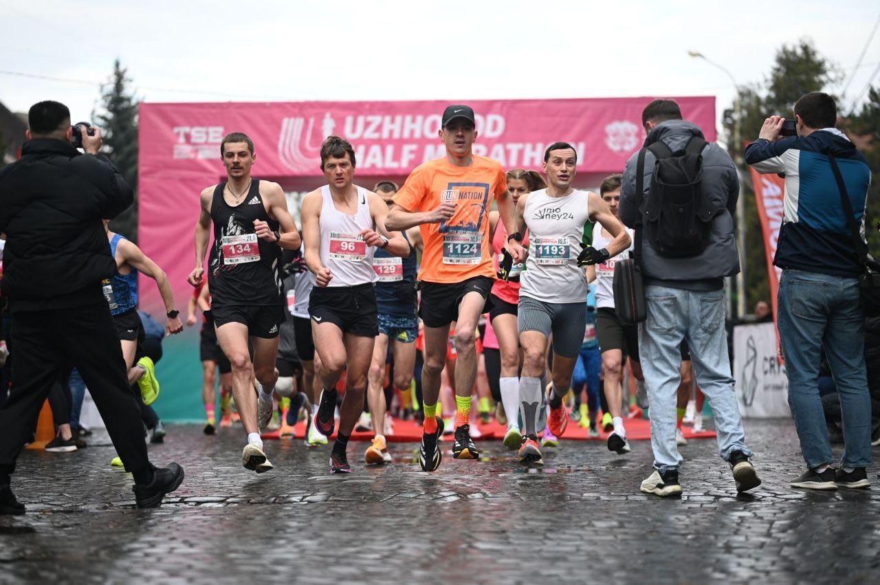 Uzhhorod Half Marathon зібрав майже 700 учасників (ФОТО)