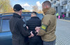 В Ужгороді на хабарі $4 тис. від "ухилянта" затримали прикордонника (ФОТО)