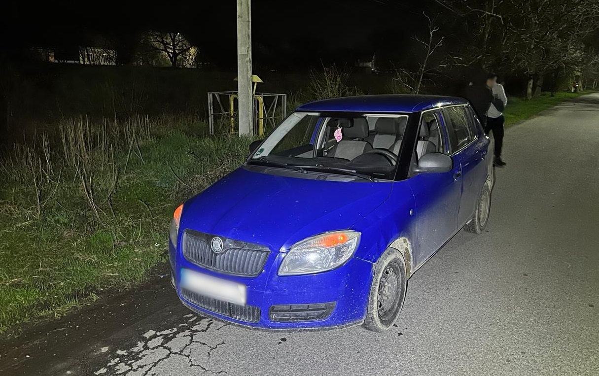 У Тячеві львів'янин, якого судять за наркозлочини, намагався викрасти авто, припарковане на узбіччі (ФОТО)