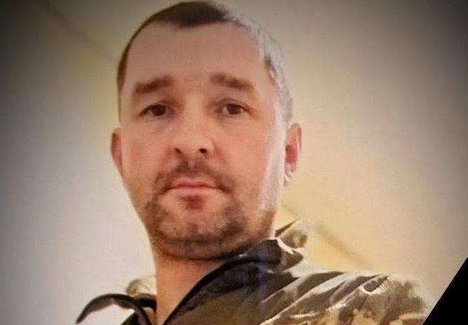 На щиті повертається додому з війни Ігор Капустін з Велятина на Хустщині (ФОТО)