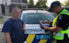 У Часлівцях на Ужгородщині чоловік викинув у кювет мішок з цуценятами (ФОТО)