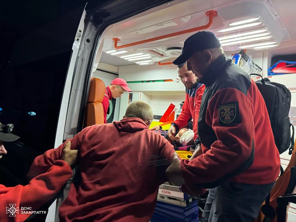За добу на Закарпатті гірські рятувальники тричі поспішали на допомогу (ФОТО)