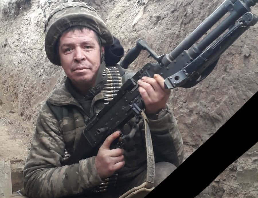 У Руському на Мукачівщині попрощалися з захисником Іваном Лендєлом (ФОТО)