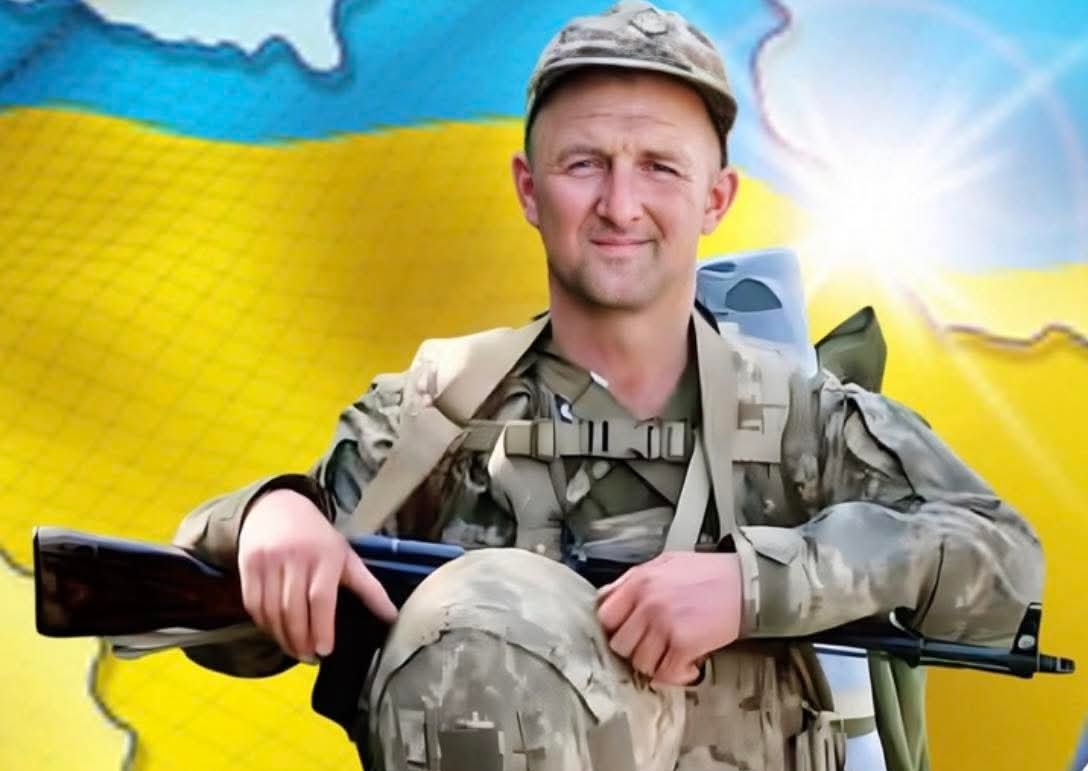 У Лохові на Мукачівщині в понеділок попрощаються з полеглим Героєм Іваном Олесінєм (ФОТО)