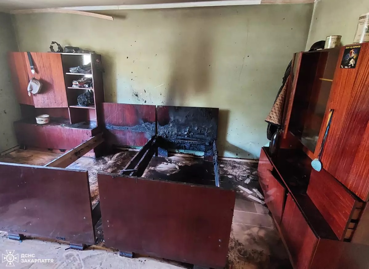 У приужгородському Минаї у пожежі в будинку загинув 40-річний чоловік (ФОТО)