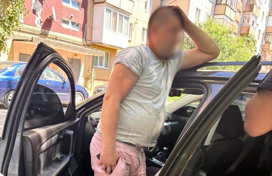 Повторне керування автомобілем без прав і "під кайфом" обійшлося ужгородцеві в ще 70 тис. грн (ФОТО)